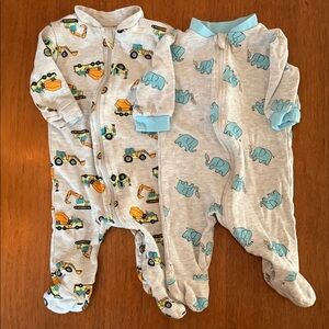 🍊5/$25 George Gray and Blue Footies One Pieces size 0-3m